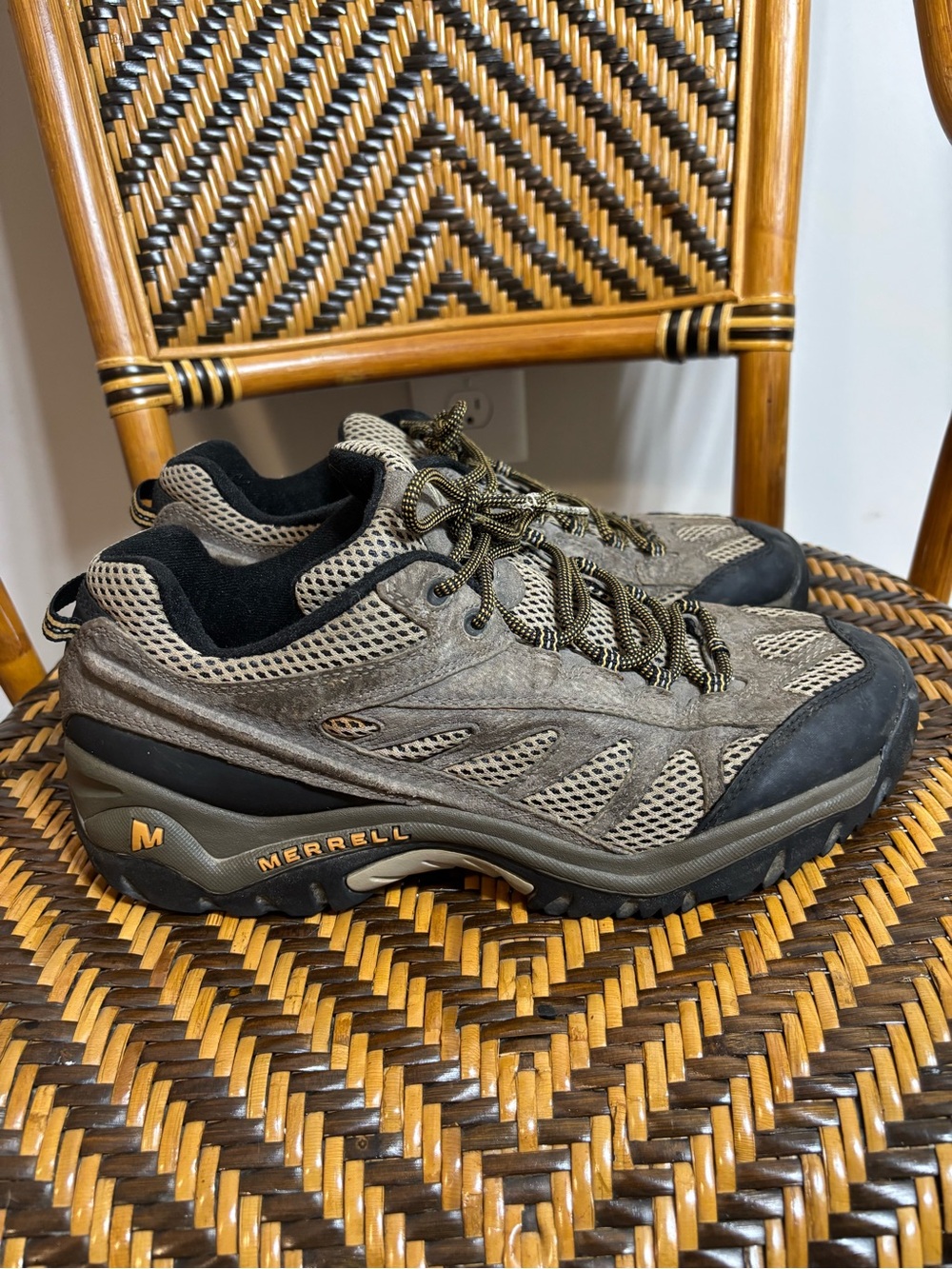 Merrell Mesa Ventilator Walnut Hiking Shoes Low Top Brown